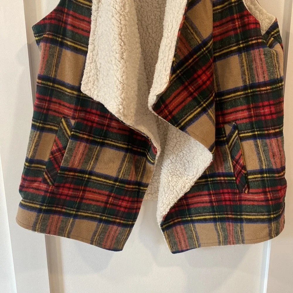 MAURICES plaid open front vest